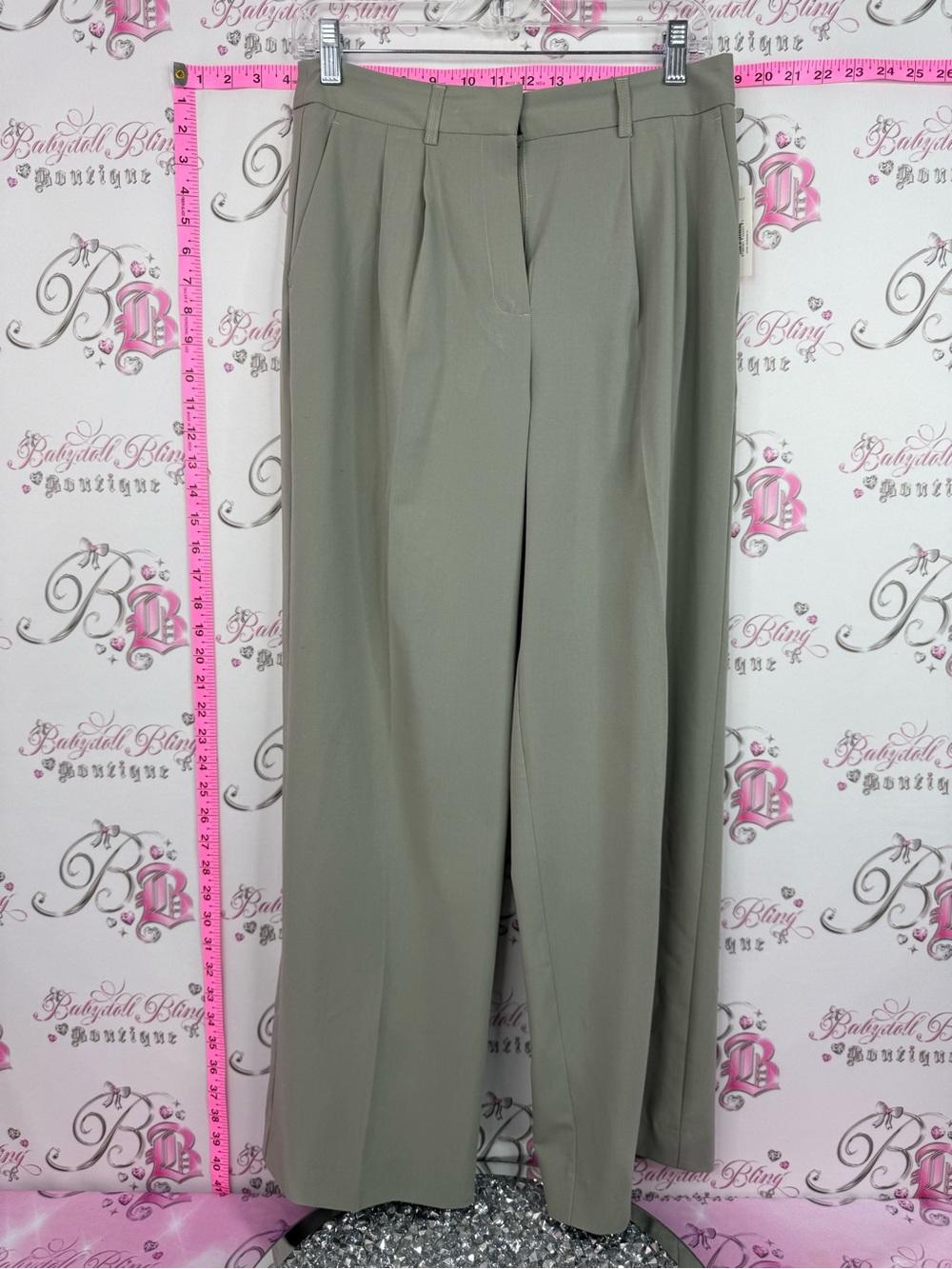 Joe Fresh Wide-Leg Pleated Pants in Sage grey
